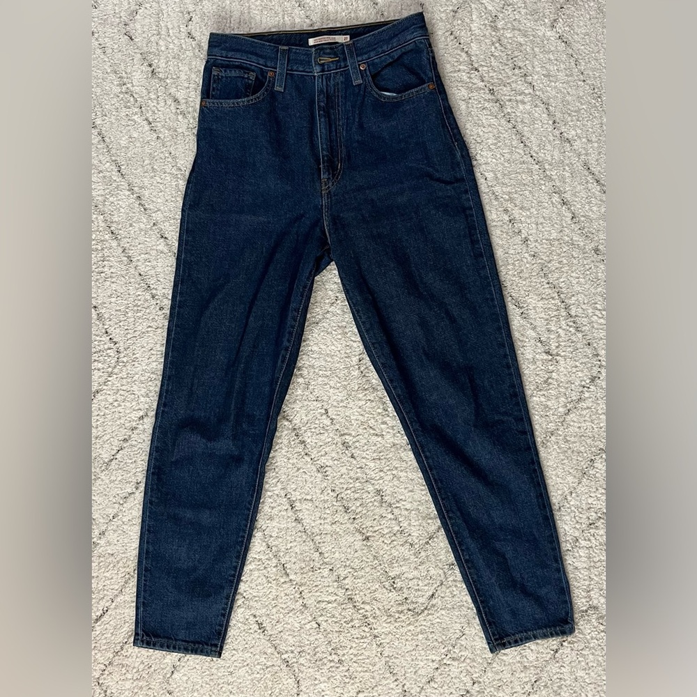 High-waisted mom jeans / not used